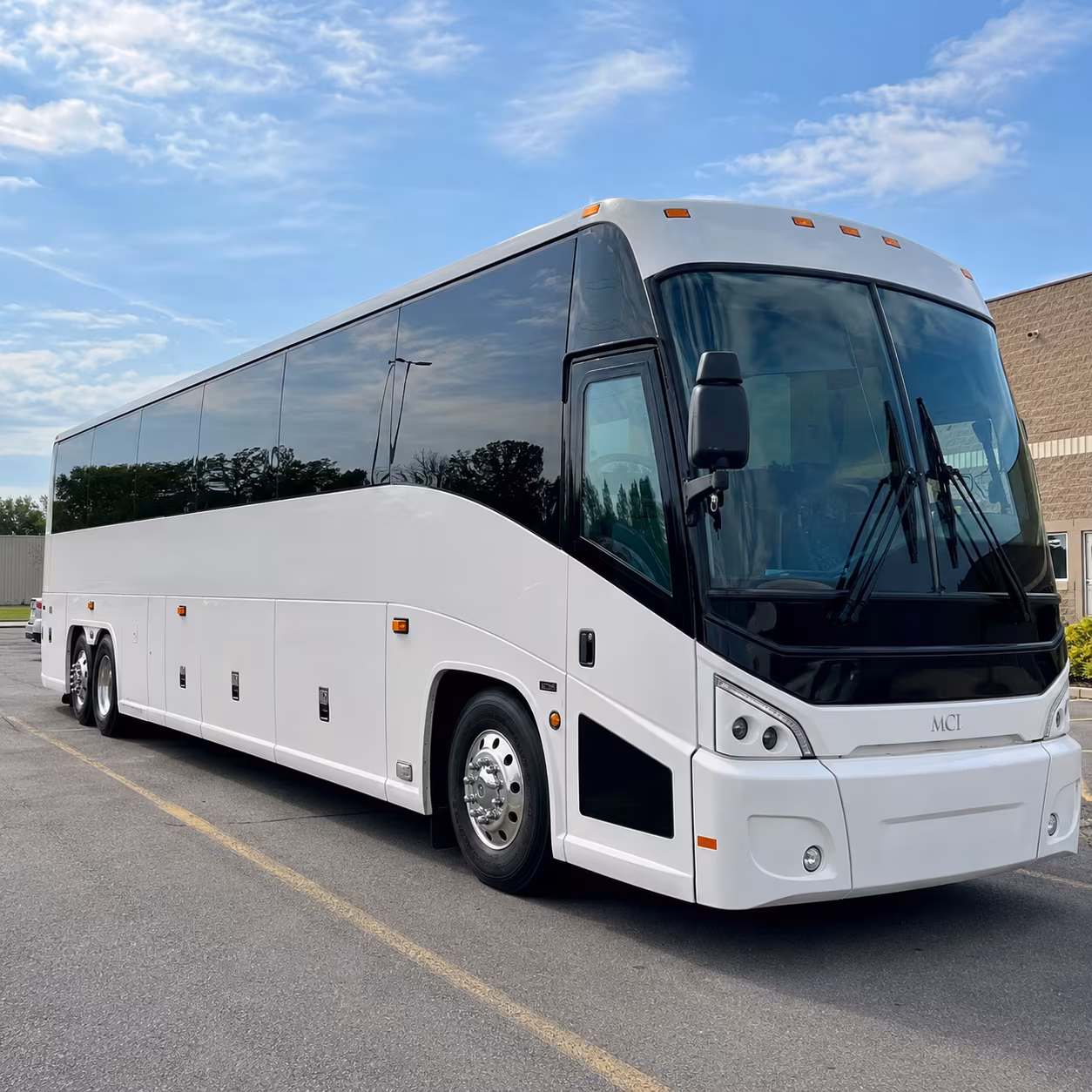 jupitercharterbuscompany com is the go to for spring training groups flying into pbi