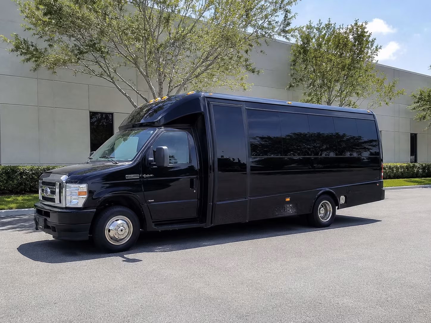 miami discreet government and military shuttles in miami